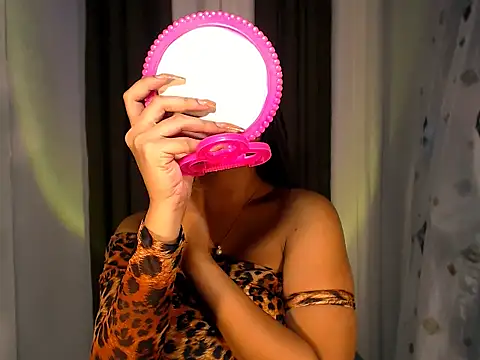 BigBrownCock Candice online show from November 8, 8:47 pm