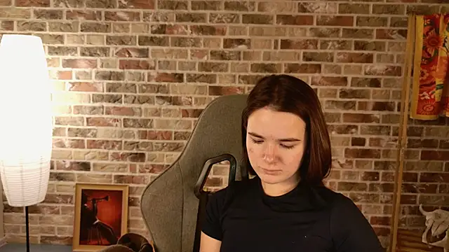 May Bloom online show from December 18, 5:12 am