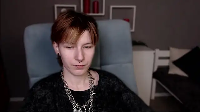 guitarandangell online show from March 8, 2:04 am