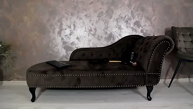 KimWilmes online show from February 18, 12:04 pm