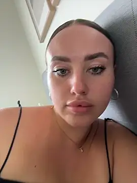 KiraSunshine online show from March 16, 5:10 am