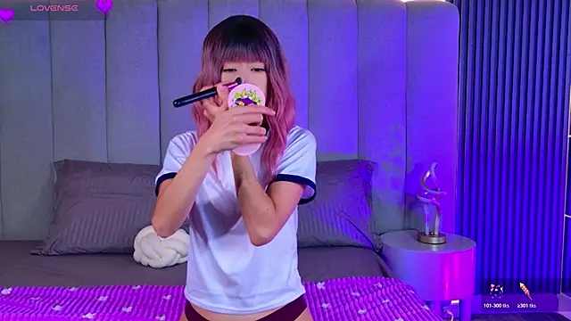 Tiny Dream online show from December 20, 9:08 pm