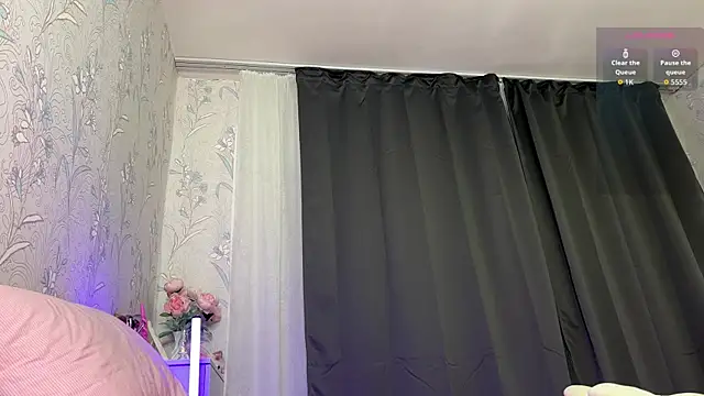 WiaSiviaSun online show from November 21, 5:15 pm