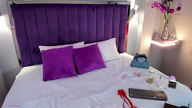 Dakota jhons1 online show from March 12, 6:43 pm