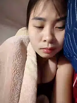 Squirrel-Pear online show from December 17, 1:00 am