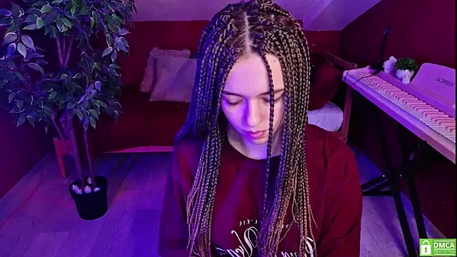  HypeQueen  online show from November 15, 8:32 pm