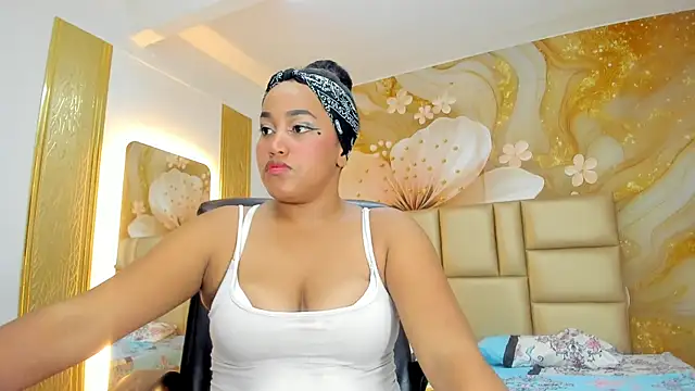 NahomiWalker  online show from February 19, 8:51 pm