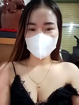 Family-Lovee online show from November 1, 9:08 pm