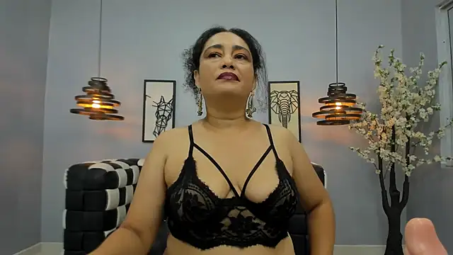 Bianca Millf online show from March 12, 3:42 am