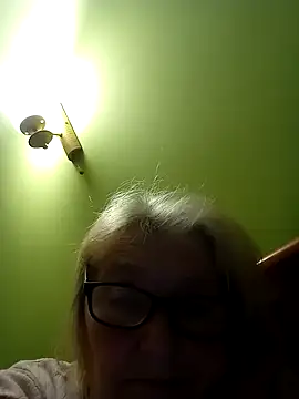 AmyLove353 online show from March 29, 8:41 pm