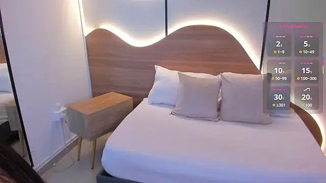 mia collins96 online show from November 21, 2:46 am