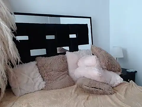 AmberBlazzee online show from October 22, 2:11 pm