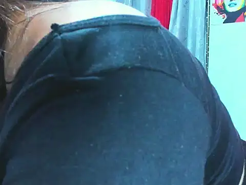 vanessahernandez online show from February 4, 12:35 am