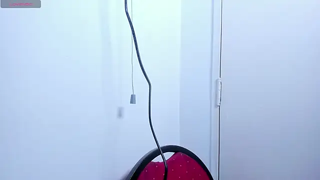 mirandaduboiss online show from March 26, 5:15 pm