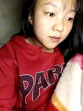 Quynhsumon online show from January 9, 3:38 pm