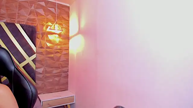 sydney miller  online show from April 16, 11:18 pm