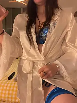  isadora online show from February 9, 6:43 pm