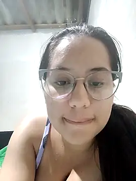 Alise Ofi online show from October 31, 3:52 am