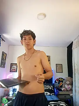 Yorsamm and friends online show from December 1, 5:59 pm