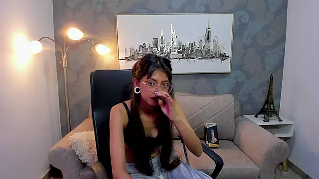 Noa clk online show from April 9, 6:19 am