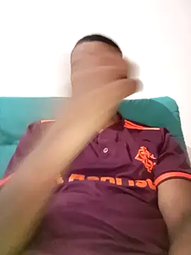 Snapshot of juniordotado87 chatting on October 27, 10:59 pm juniordotado87 online show from October 27, 10:59 pm