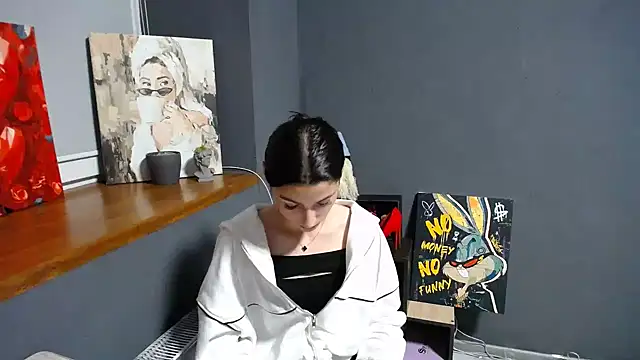 a alessia online show from October 24, 3:19 pm