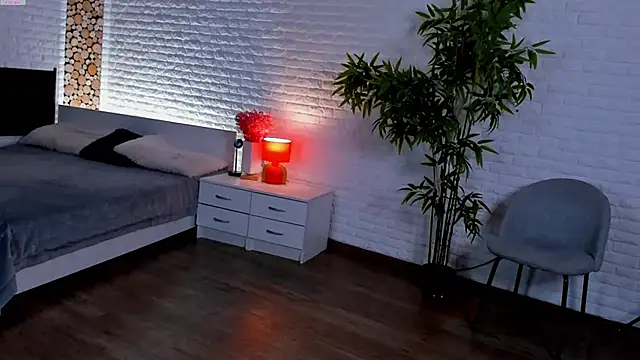 ElissaGlod online show from December 3, 1:24 pm