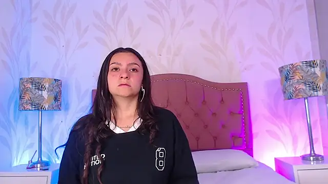 Emmy Palacios online show from December 17, 12:09 pm