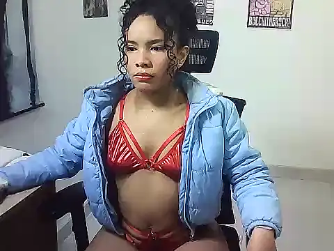 Gigi Scott  online show from December 1, 3:21 am