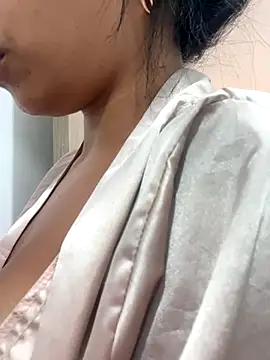 AbbyHank2 online show from December 1, 6:21 pm