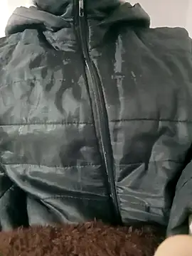 Cherry Le02 online show from October 28, 4:46 pm