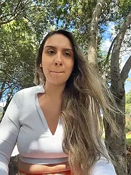 sarah honey   online show from January 7, 3:15 pm