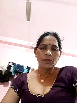 Indiangueen online show from October 27, 5:30 pm