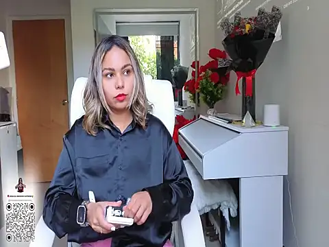 diosadeluniverso online show from May 15, 12:08 pm