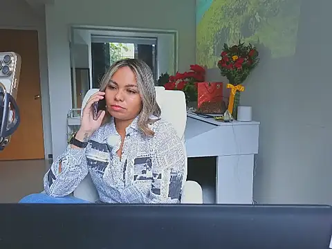 diosadeluniverso online show from March 18, 12:54 pm