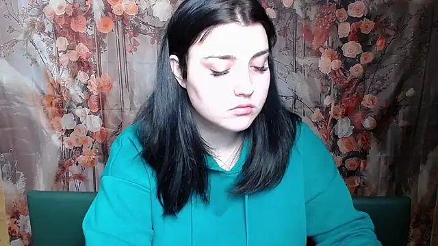 ScarletCargo online show from February 6, 6:06 am