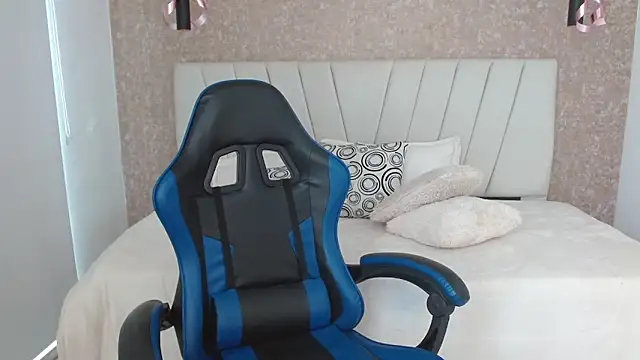 AliceSmity  online show from November 23, 7:37 pm