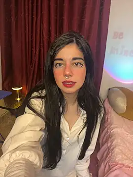 wetbyAlice online show from April 16, 11:18 pm