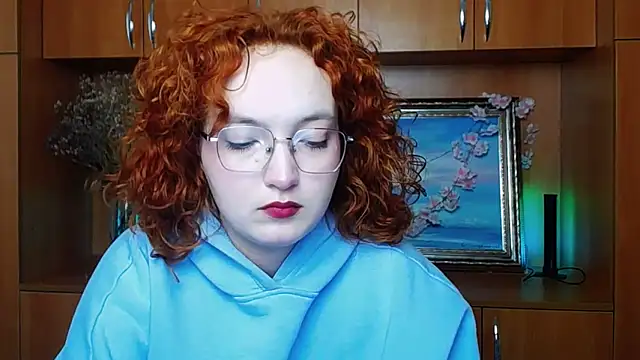 MissAriaa online show from March 31, 6:13 am