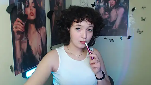 MissAriaa online show from November 10, 1:50 pm