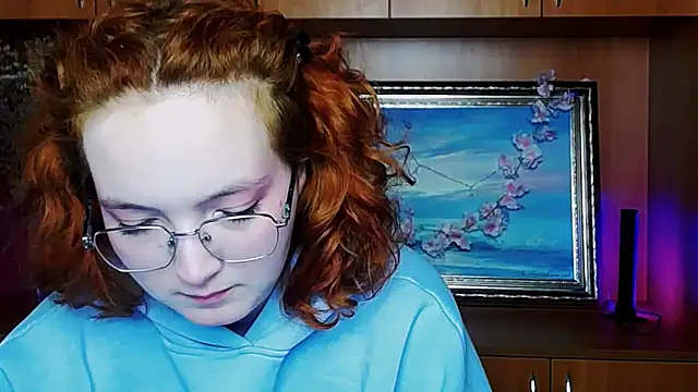 MissAriaa online show from April 17, 6:15 am