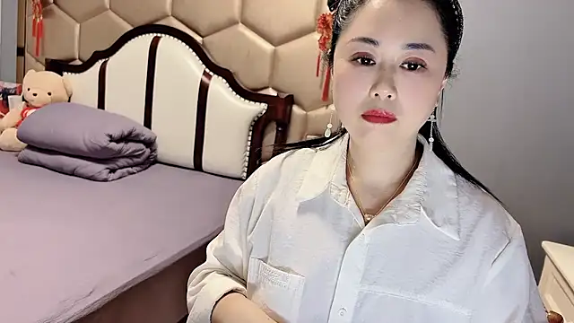 yaoyao22678 online show from April 12, 2:14 am