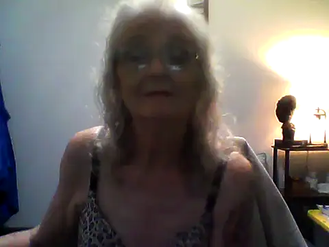 JoleneDelacroix online show from November 1, 1:10 am