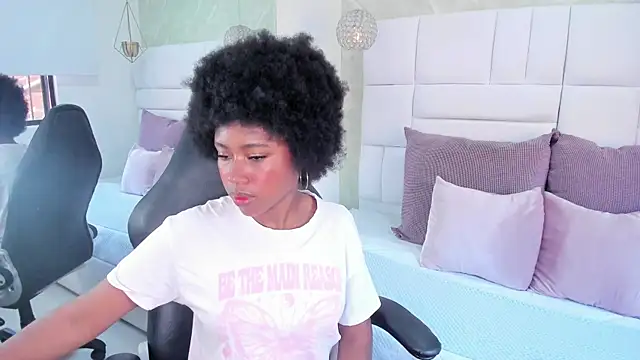 violeta ruizz online show from November 18, 5:36 pm