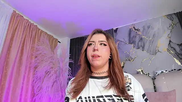 JanneBlossom  online show from April 13, 10:32 pm