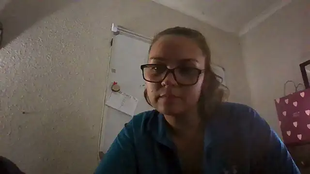 lilMissMarli online show from February 4, 7:50 pm