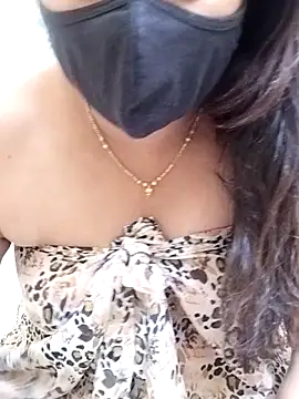 girl999 online show from February 5, 6:55 pm