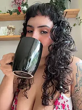 SugarTroubl33 online show from February 10, 2:09 pm