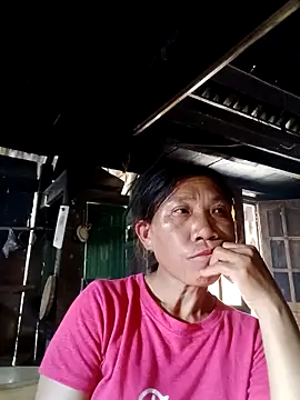 bella-la online show from November 23, 7:00 am