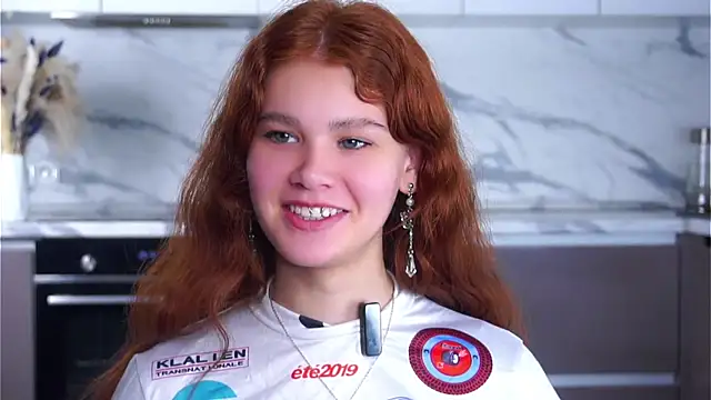 YettaCalabria online show from December 18, 12:21 pm